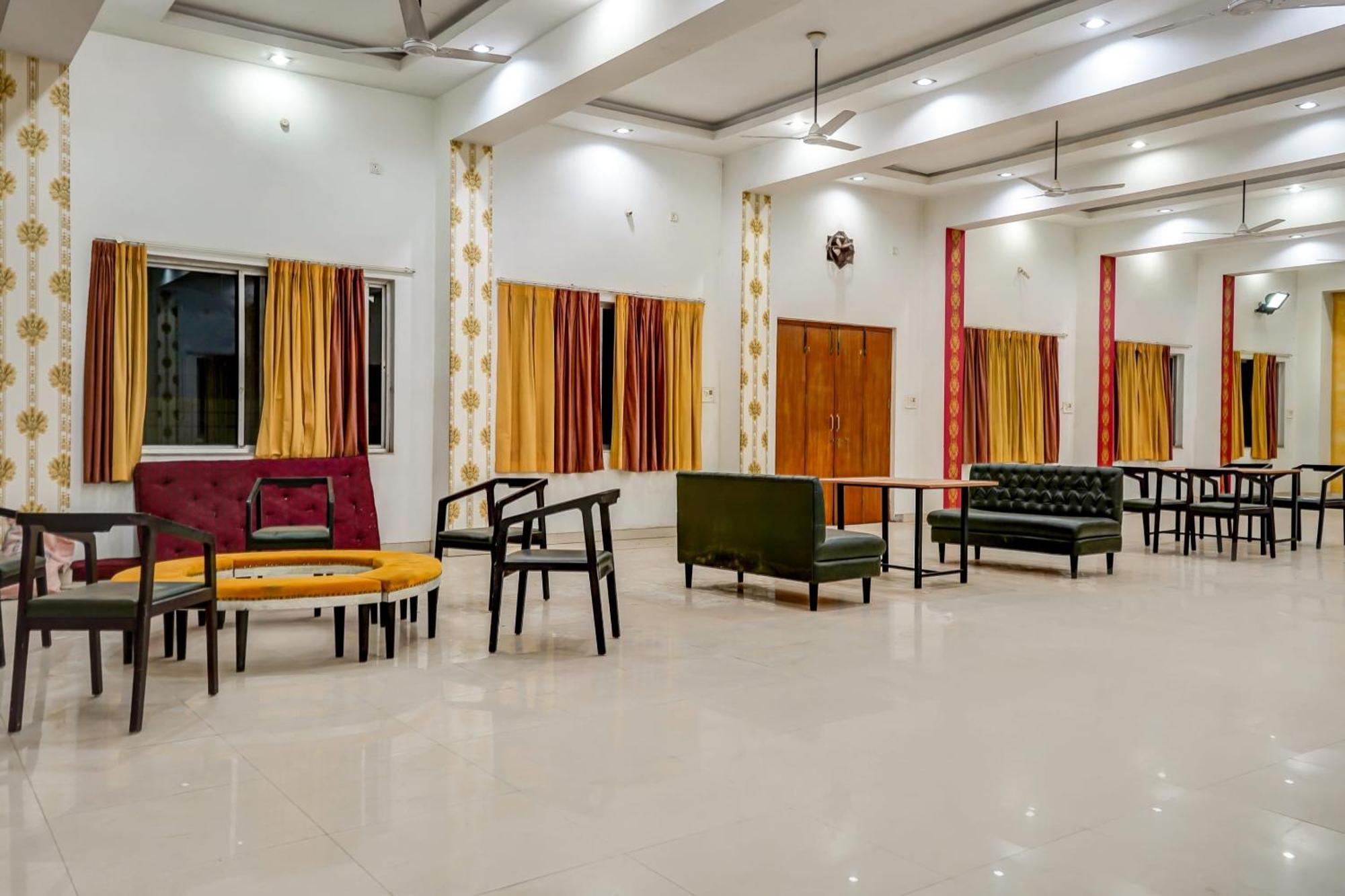 OYO RPR274 Welcome Sri Rāipur Exterior foto